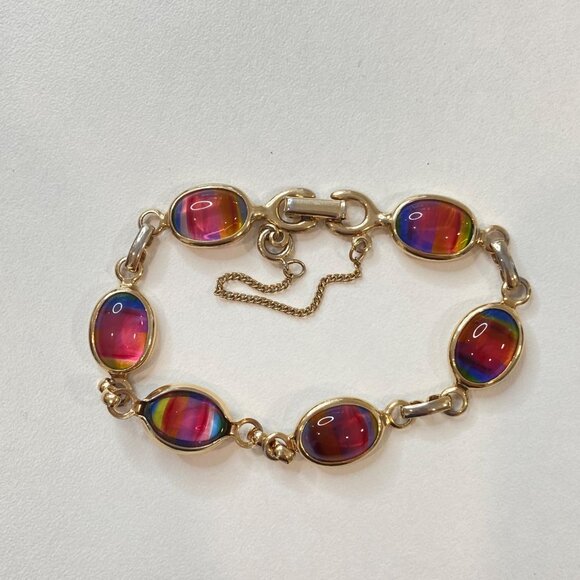 Sarah Coventry Gold-Tone Bracelet With Oval Rainbow Glass Cabochons & Safety Cha - Picture 4 of 14